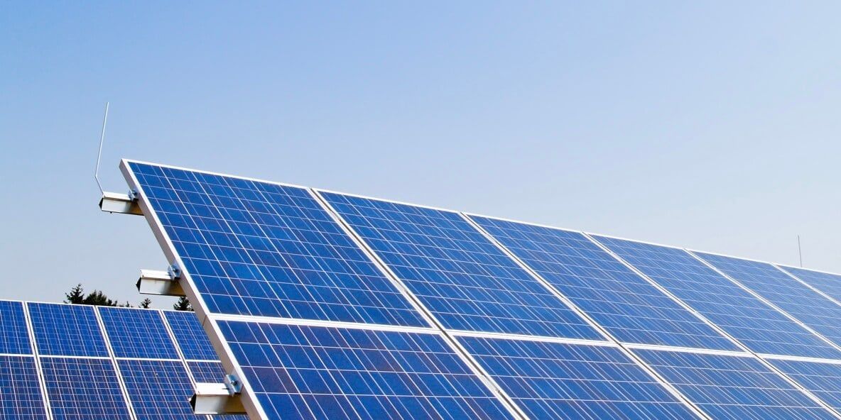 Solar Çiftlikler İçin Dronlar Hakkında Bilmeniz Gereken Her Şey
